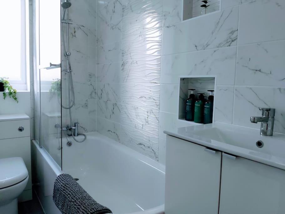 Cosy 1 Bed Flat That Sleeps 4 Warwick  Bagian luar foto